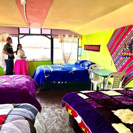 Urosfood & Titiqaqa Lodge ภายนอก รูปภาพ