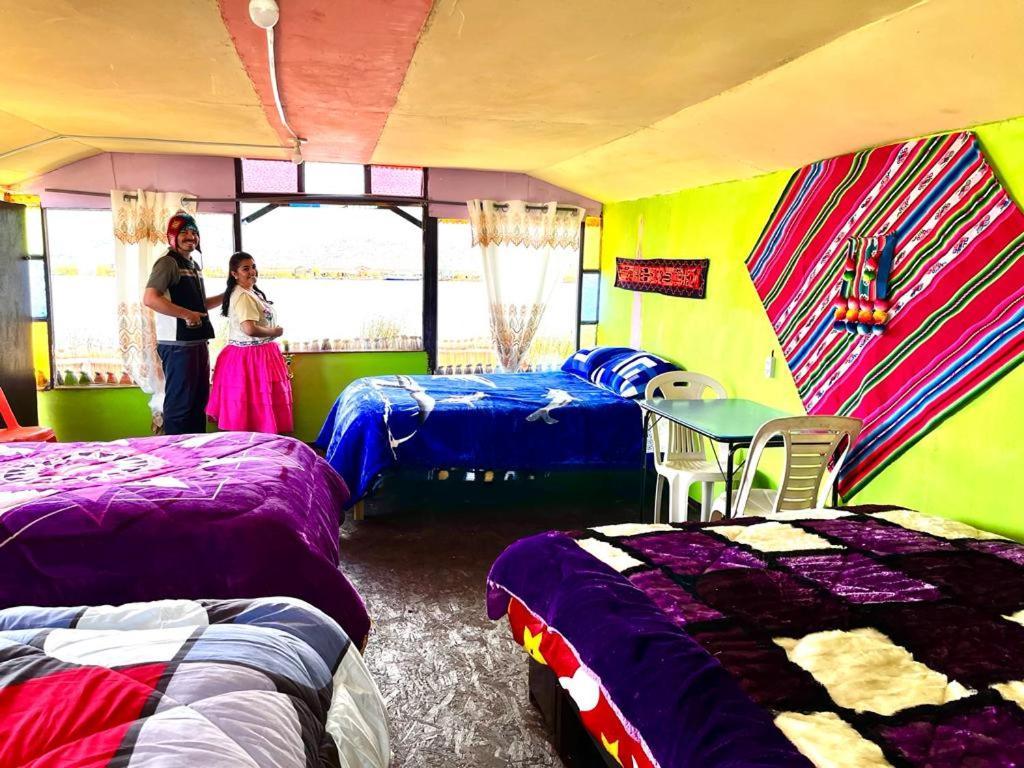 Urosfood & Titiqaqa Lodge ภายนอก รูปภาพ