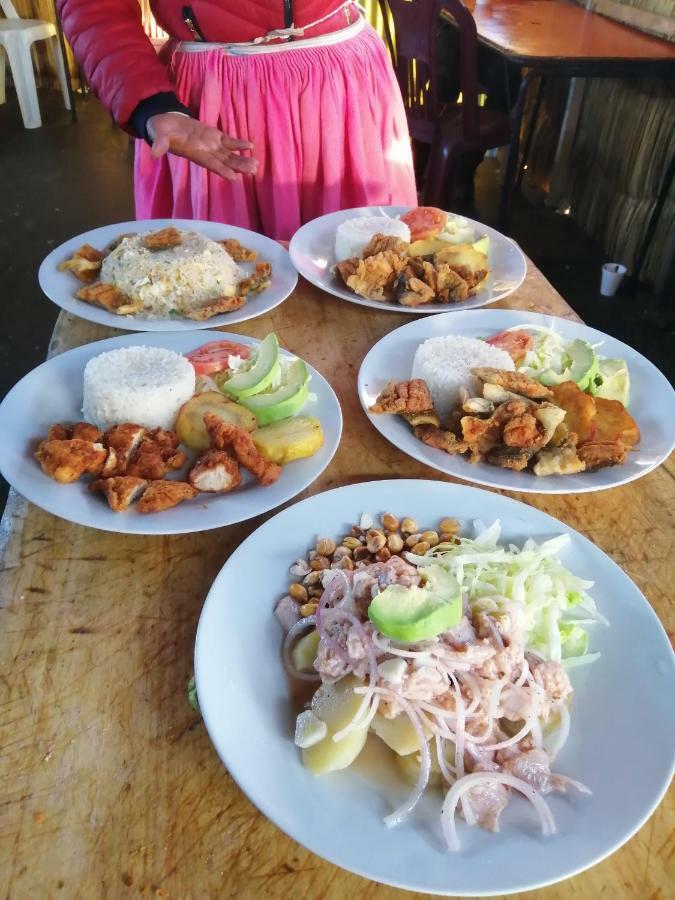 Urosfood & Titiqaqa Lodge ภายนอก รูปภาพ