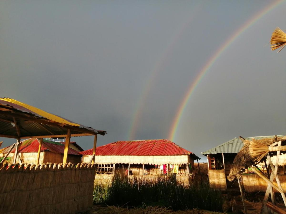 Urosfood & Titiqaqa Lodge ภายนอก รูปภาพ